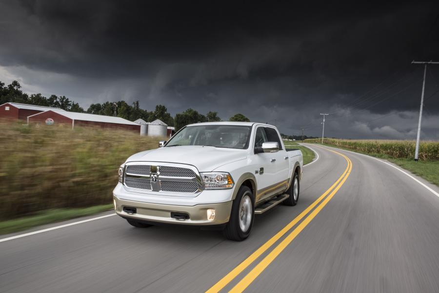  Dodge Ram 1500 Laramie Longhorn Crew Cab 2013 года  (фото 17 из 24)
